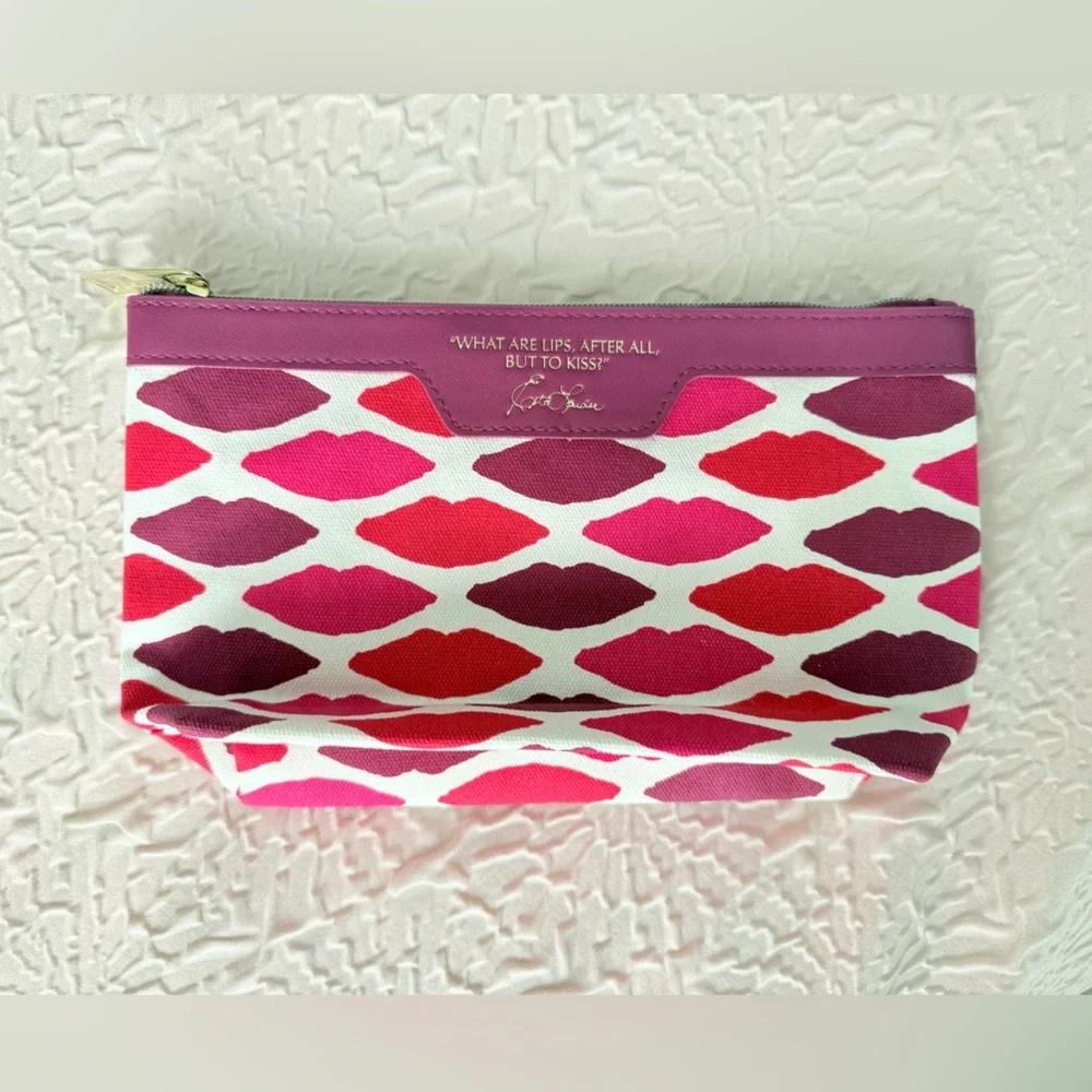 Estee Lauder makeup bag NWOT